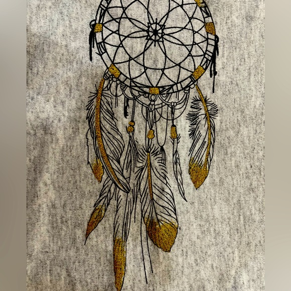 O C Sweater - Picture 6 of 9